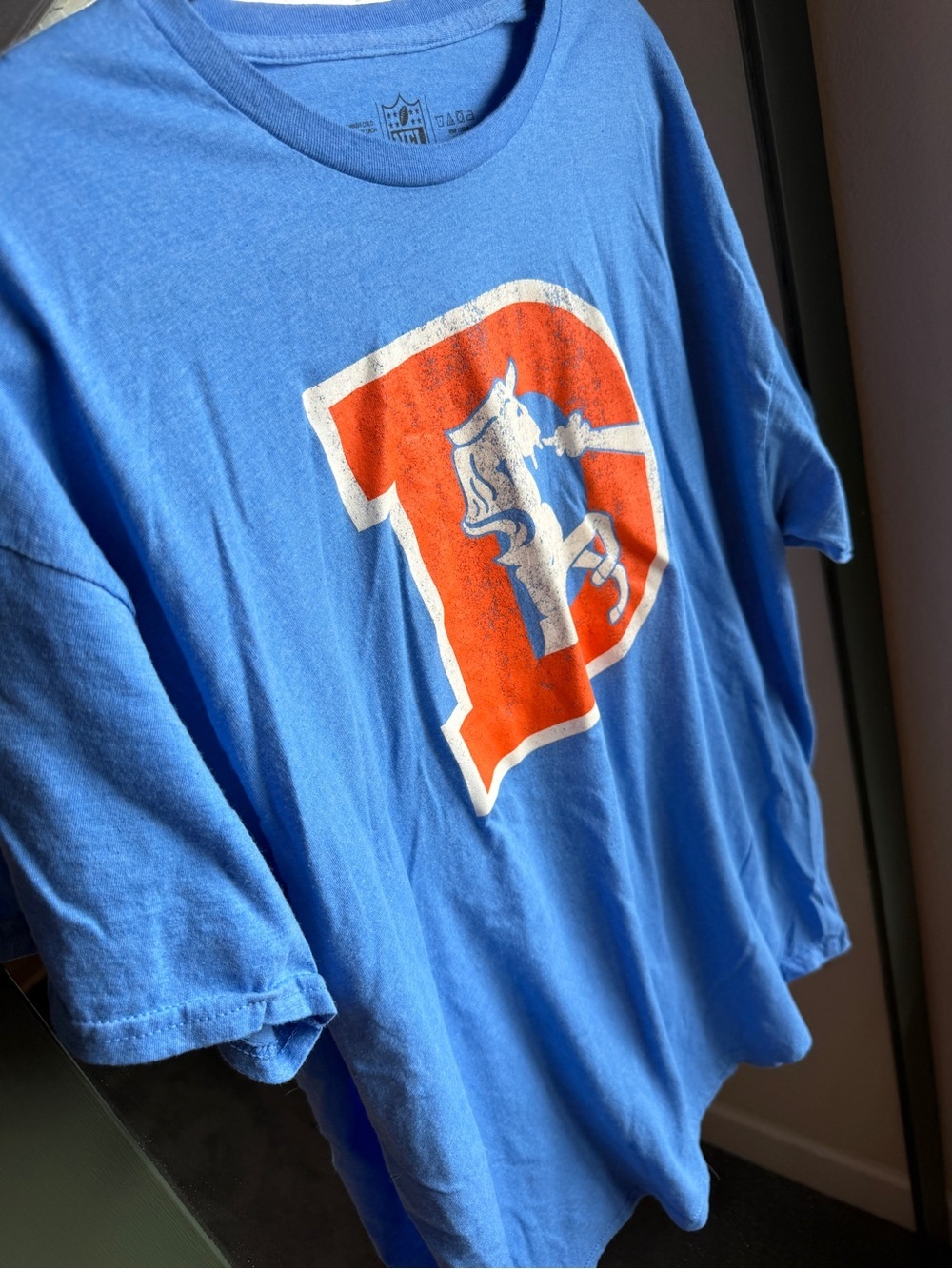 Vintage Vibes Denver Broncos Throwback Logo Tee Royal Blue - Picture 2 of 5